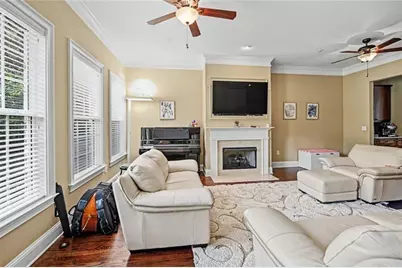 3607 Ashford Creek Drive NE, Atlanta, GA 30319 - Photo 6