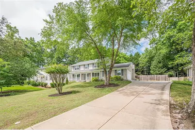 4923 Buckline Crossing, Dunwoody, GA 30338 - Photo 8