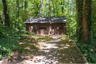 92 Brandon Ridge Drive, Sandy Springs, GA 30328 - Photo 36