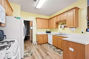310 Hillcrest Dr, Hiram, GA 30141 - Photo 14