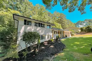 3539 Embry Cir, Atlanta, GA 30341 - Photo 4