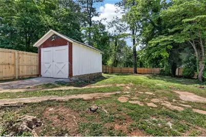 1640 Stokes Avenue SW, Atlanta, GA 30310 - Photo 22