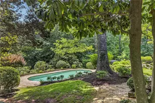 806 Kinloch St NW, Atlanta, GA 30327 - Photo 6