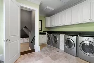 4076 Glen Devon Dr NW, Atlanta, GA 30327 - Photo 52