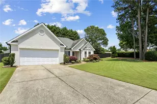 1203 Oakmont Ridge Dr, Lawrenceville, GA 30043 - Photo 2