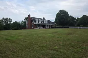 1444 Doe Valley Dr, Lithonia, GA 30058 - Photo 4
