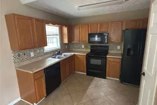 195 River Oak Ct, Temple, GA 30179 - Photo 6