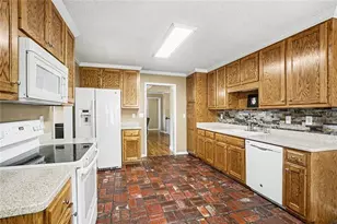 902 Cobblestone Trail, Canton, GA 30114 - Photo 8