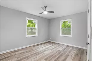 5160 Ellen St, Forest Park, GA 30297 - Photo 16