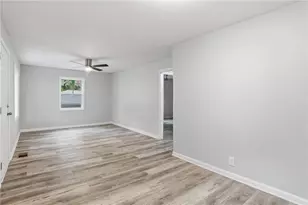 5160 Ellen St, Forest Park, GA 30297 - Photo 10