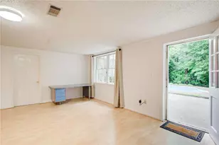 625 River Chase Point, Atlanta, GA 30328 - Photo 38