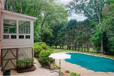 625 River Chase Point, Atlanta, GA 30328 - Photo 4