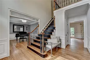 10100 Twingate Dr, Johns Creek, GA 30022 - Photo 8