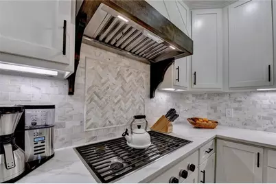 10100 Twingate Drive, Johns Creek, GA 30022 - Photo 18