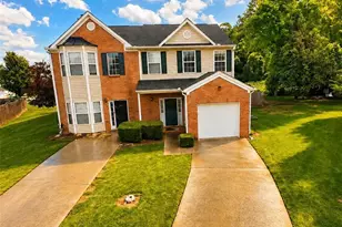 71 Berkeley Pl, Cartersville, GA 30121 - Photo 1