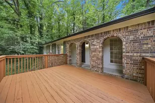 6542 Payton Woods Ln, Tucker, GA 30084 - Photo 2