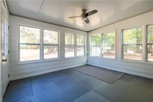 727 8 Point Ct, Suwanee, GA 30024 - Photo 30