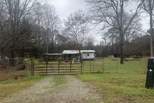 515 Hillside Way, Maysville, GA 30558 - Photo 1