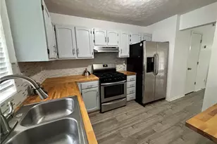 3923 Hancock Cir, Atlanta, GA 30340 - Photo 8