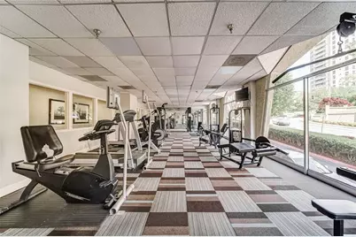 2479 Peachtree Road NE #303, Atlanta, GA 30305 - Photo 12