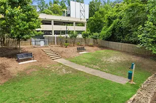 2479 Peachtree Rd NE, Atlanta, GA 30305 - Photo 10