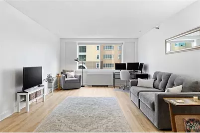 2479 Peachtree Road NE #303, Atlanta, GA 30305 - Photo 2
