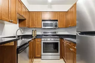 2479 Peachtree Rd NE, Atlanta, GA 30305 - Photo 2