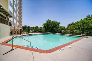2479 Peachtree Rd NE, Atlanta, GA 30305 - Photo 8