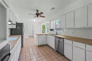 5132 Winterberry Dr, Stone Mountain, GA 30088 - Photo 10
