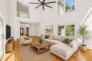 802 Eastside Pointe, Woodstock, GA 30189 - Photo 2