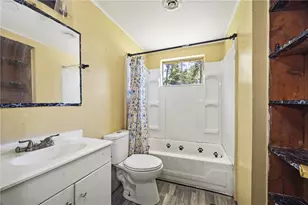 1111 Creekwood Dr, Perry, GA 31069 - Photo 16