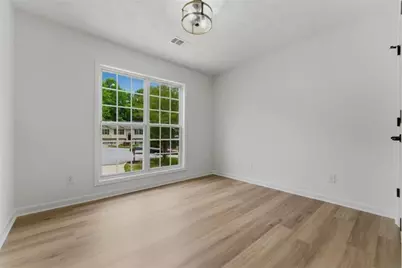 515 Ashland Manor Drive, Lawrenceville, GA 30045 - Photo 10