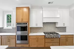 3275 Hilltop Cir, Marietta, GA 30066 - Photo 16