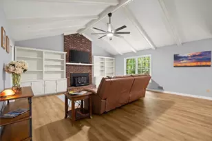 4052 Oak Harbour Cir, Gainesville, GA 30506 - Photo 6