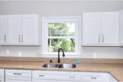 10590 Stonepoint Place, Johns Creek, GA 30097 - Photo 18