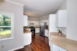 10590 Stonepoint Pl, Johns Creek, GA 30097 - Photo 14