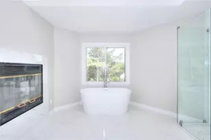 10590 Stonepoint Pl, Johns Creek, GA 30097 - Photo 26