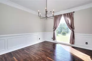 10590 Stonepoint Pl, Johns Creek, GA 30097 - Photo 8