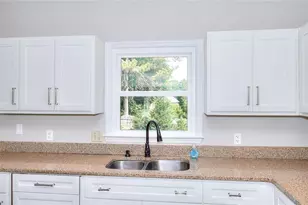 10590 Stonepoint Pl, Johns Creek, GA 30097 - Photo 20