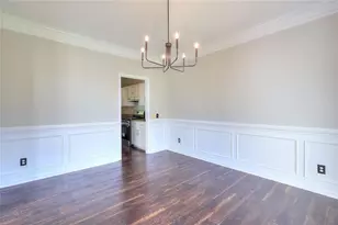 10590 Stonepoint Pl, Johns Creek, GA 30097 - Photo 8