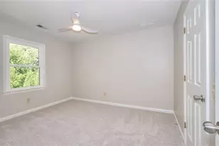 10590 Stonepoint Pl, Johns Creek, GA 30097 - Photo 34