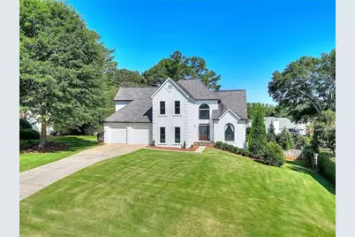 10590 Stonepoint Place, Johns Creek, GA 30097 - Photo 2