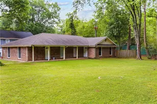 834 Wilson Cir SW, Marietta, GA 30064 - Photo 1
