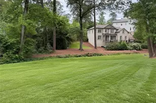 3104 Skyland Dr NE, Atlanta, GA 30341 - Photo 4