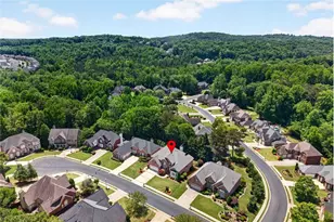 3913 Springtree Ln, Hoschton, GA 30548 - Photo 2