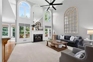 3913 Springtree Ln, Hoschton, GA 30548 - Photo 10