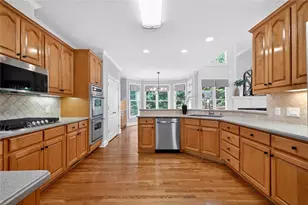 3913 Springtree Ln, Hoschton, GA 30548 - Photo 12
