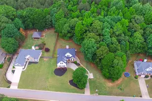 194 Palmer Ct, Jefferson, GA 30549 - Photo 1