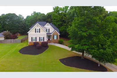 194 Palmer Court, Jefferson, GA 30549 - Photo 2