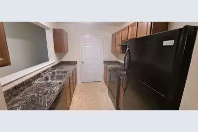 7104 Fairington Ridge Circle, Lithonia, GA 30038 - Photo 6